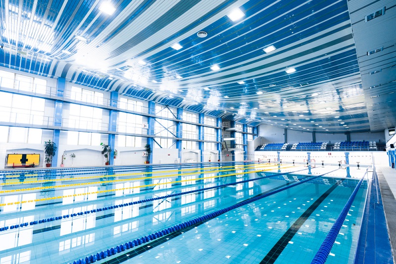 photo-modern-indoor-swimming-pool